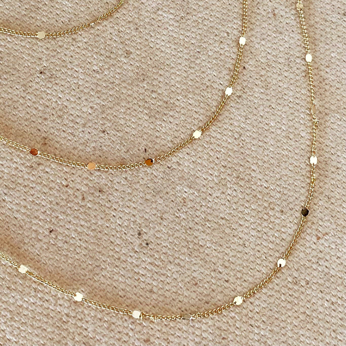 18k Gold Filled 1mm Curb Chain With Pressed Details: 16 inches