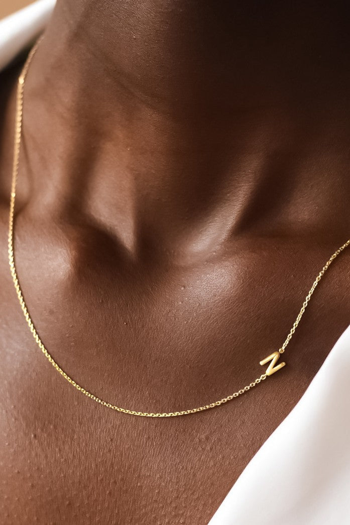 Minimalist Initial Necklace in Gold - Custom Letter Pendant