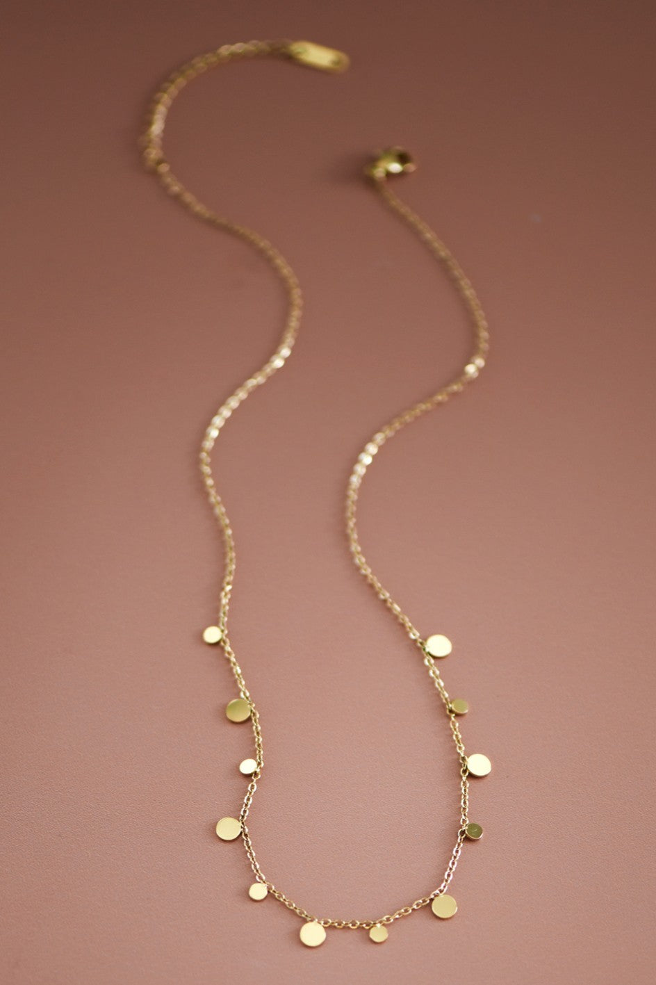 18K Gold Plated Dainty Disc Necklace – Waterproof & Hypoallergenic