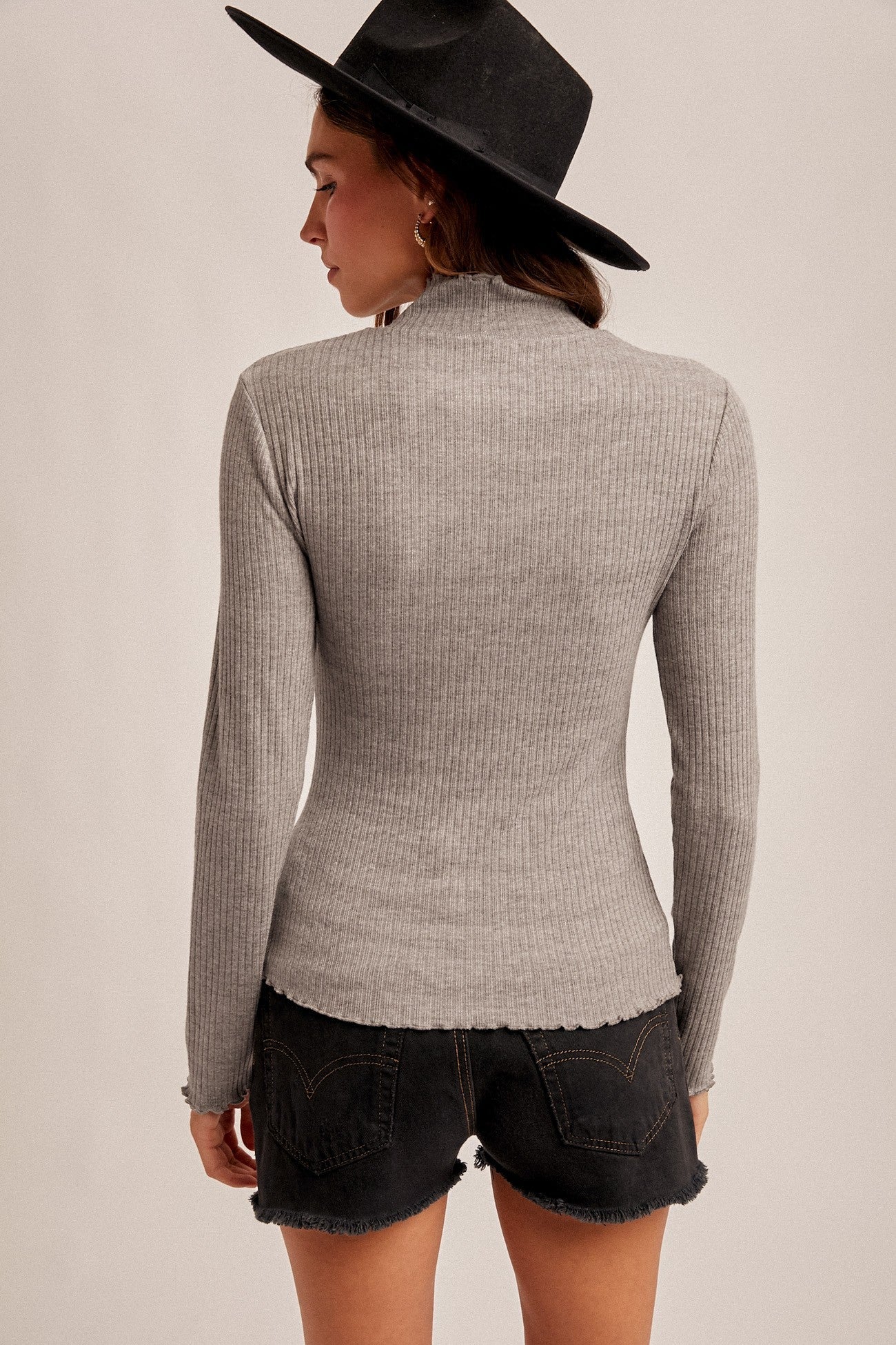 Lettuce Edge Mock Neck Long Sleeve Rib Top – Grey Melange