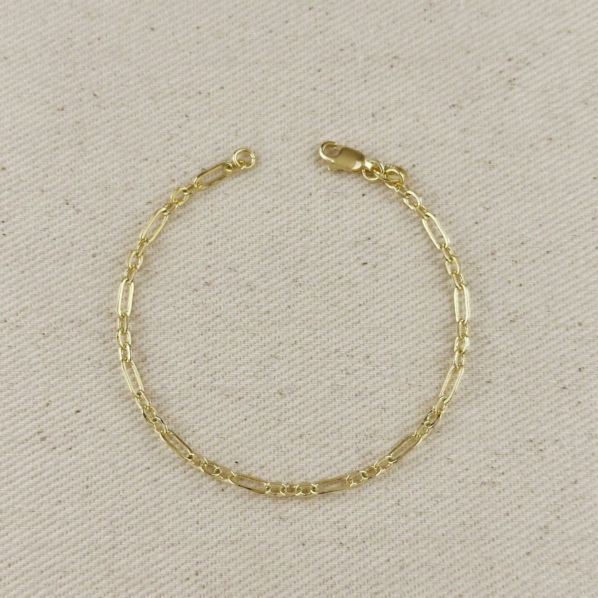 18K Gold Filled 3x1 Alternated Paperclip Bracelet: 6.5 inches