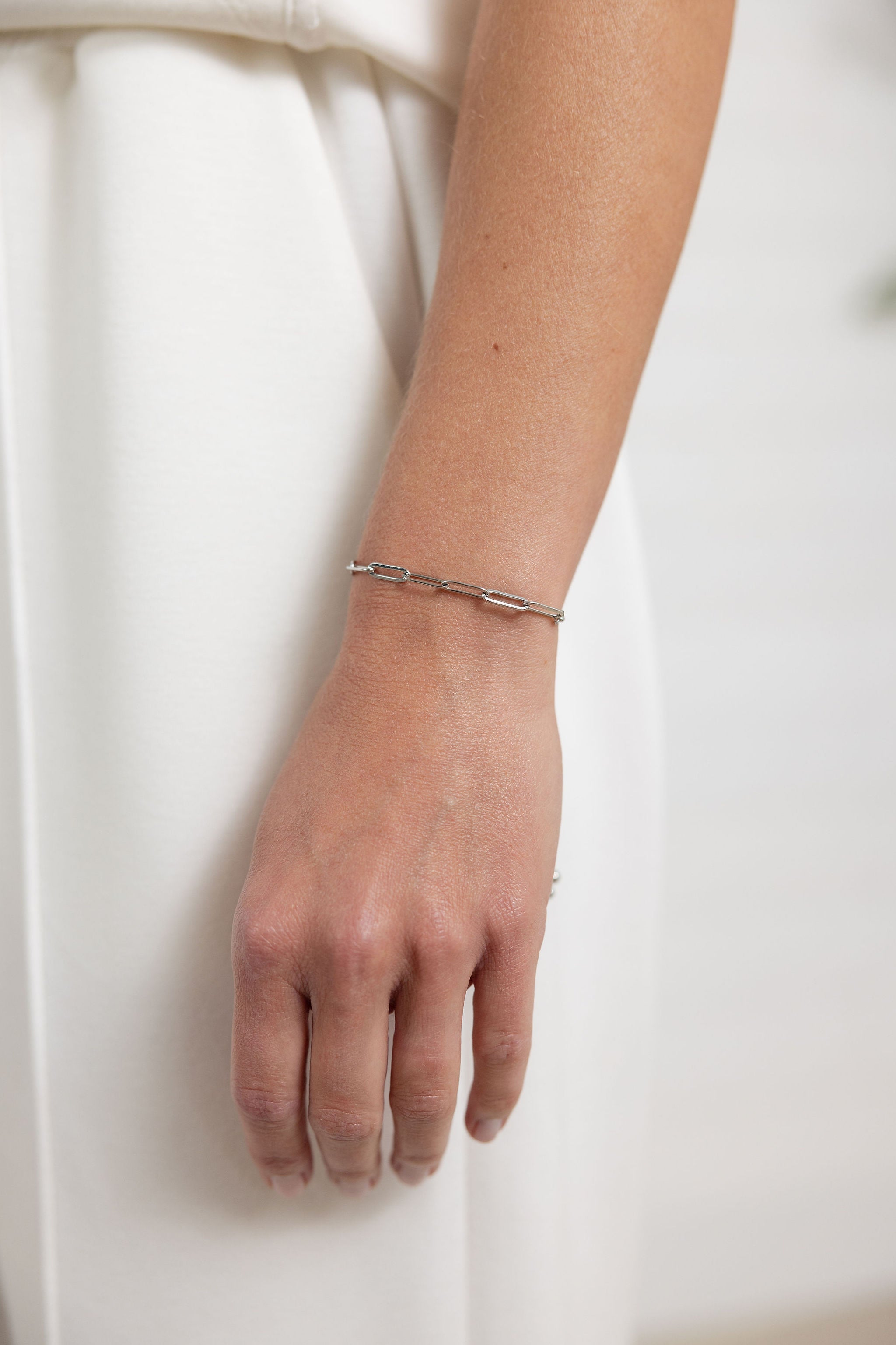 Interchangeable Single-Strand Bracelet