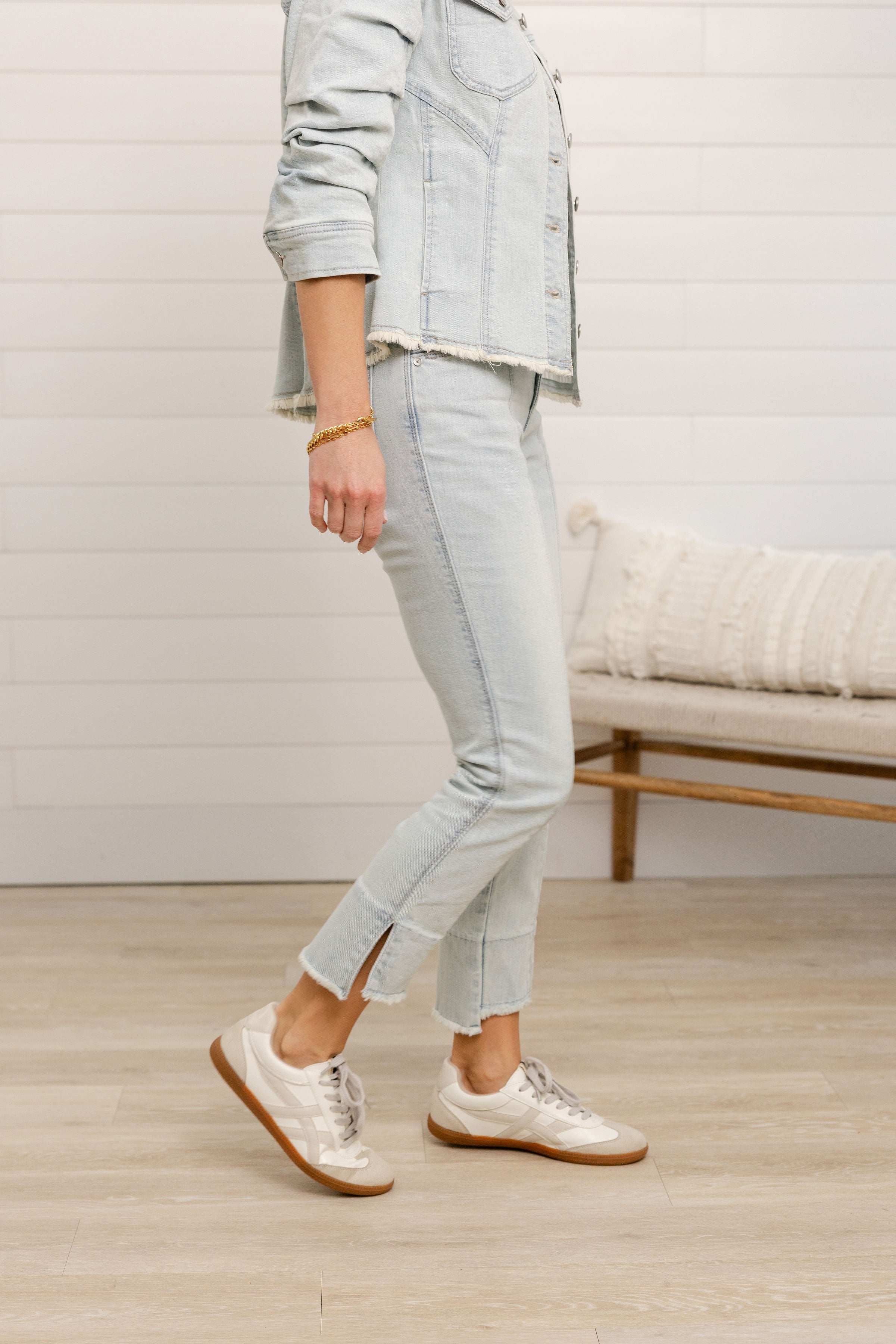 Mac and Me Kick Flare Bleached Denim with Center Seam